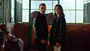Кадры сериала Неверный Кадры сериала Неверный